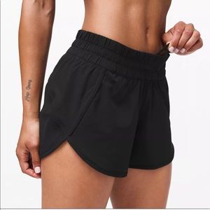 Lululemon shorts 4’